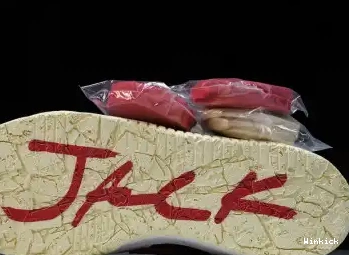 The Jordan Check Travis x FZ8117-101 Cut Scott 0705